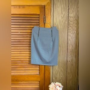 Zipper pencil skirt